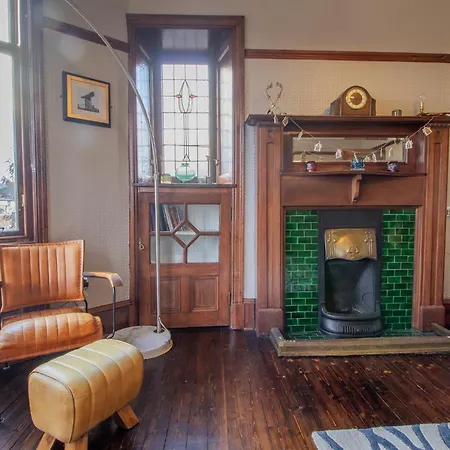 Pass The Keys Beautiful, Traditional 2 Bed Flat W Free Parking Glasgow Exterior photo