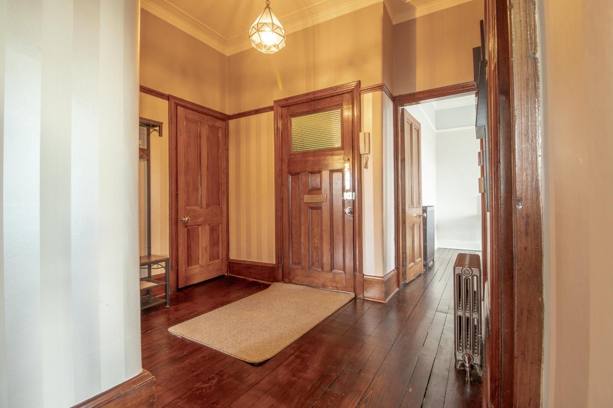 Pass The Keys Beautiful, Traditional 2 Bed Flat W Free Parking Apartamento Glasgow